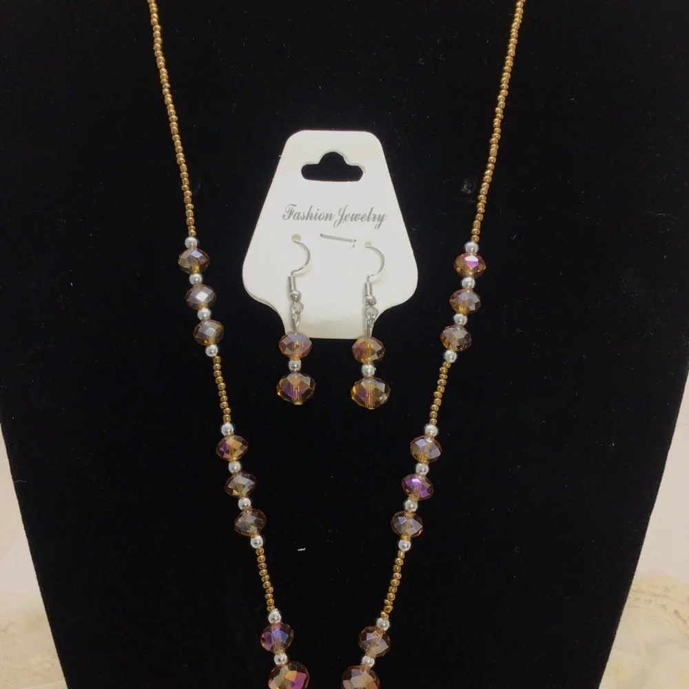 Fashion Beaded & Glass Necklace & Earring Set